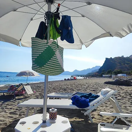 Casa Don Michele Διαμέρισμα Letojanni